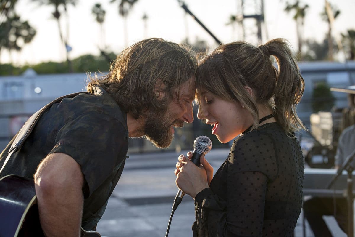 Lady Gaga e Bradley Cooper em cena de Lady Gaga e Bradley Cooper em Nasce Uma Estrela, indicado em oito categorias do Oscar 2019