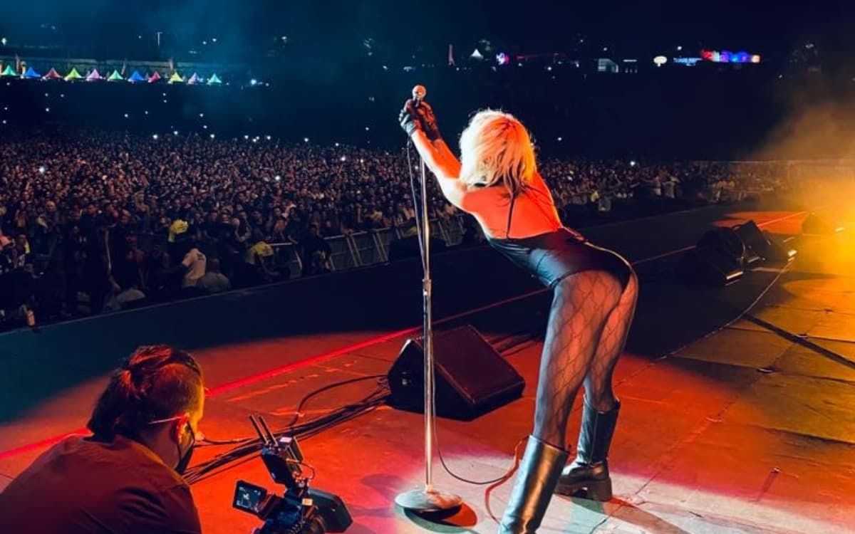 26.mar2022 - Miley Cyrus se apresenta no Lollapalooza Brasil 2022