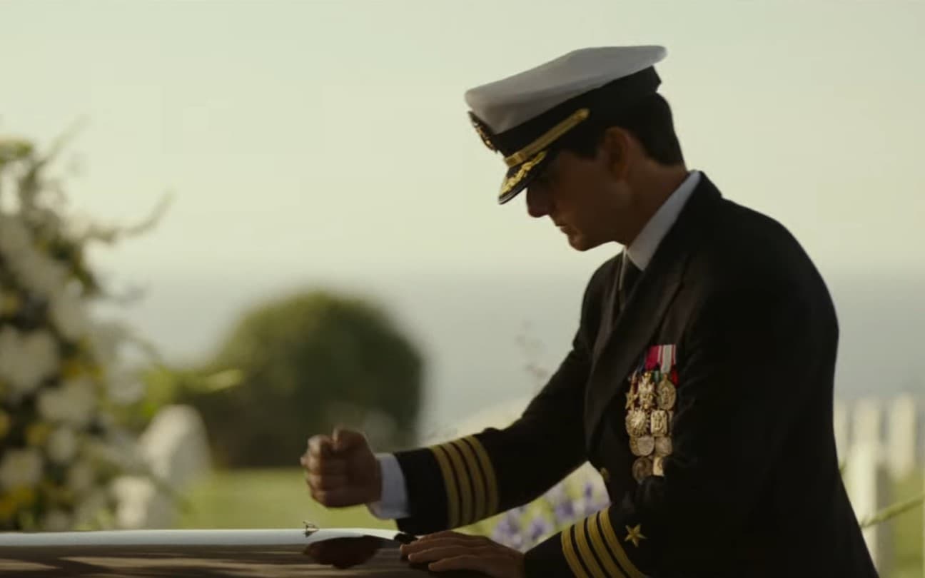Tom Cruise em cena de Top Gun: Maverick