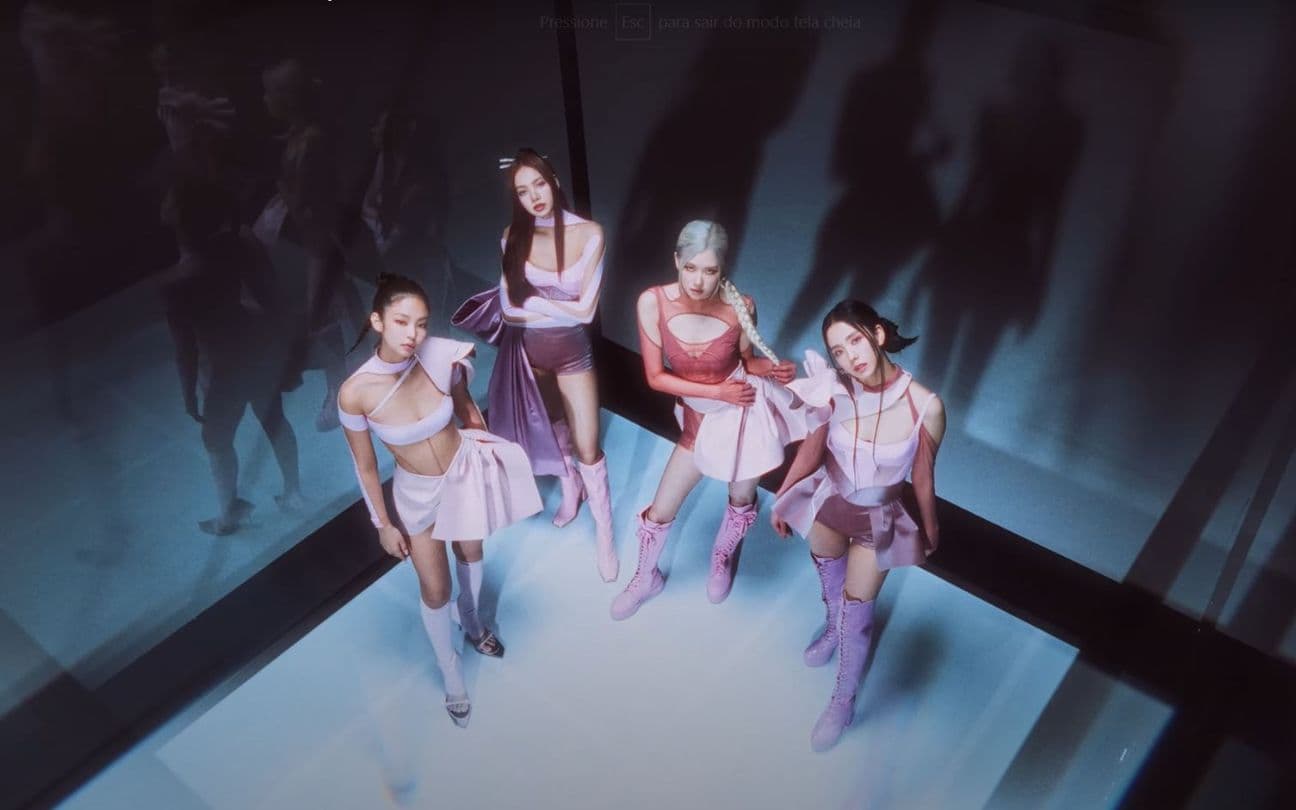 Integrantes do Blackpink nas gravações do clipe de Black Venom