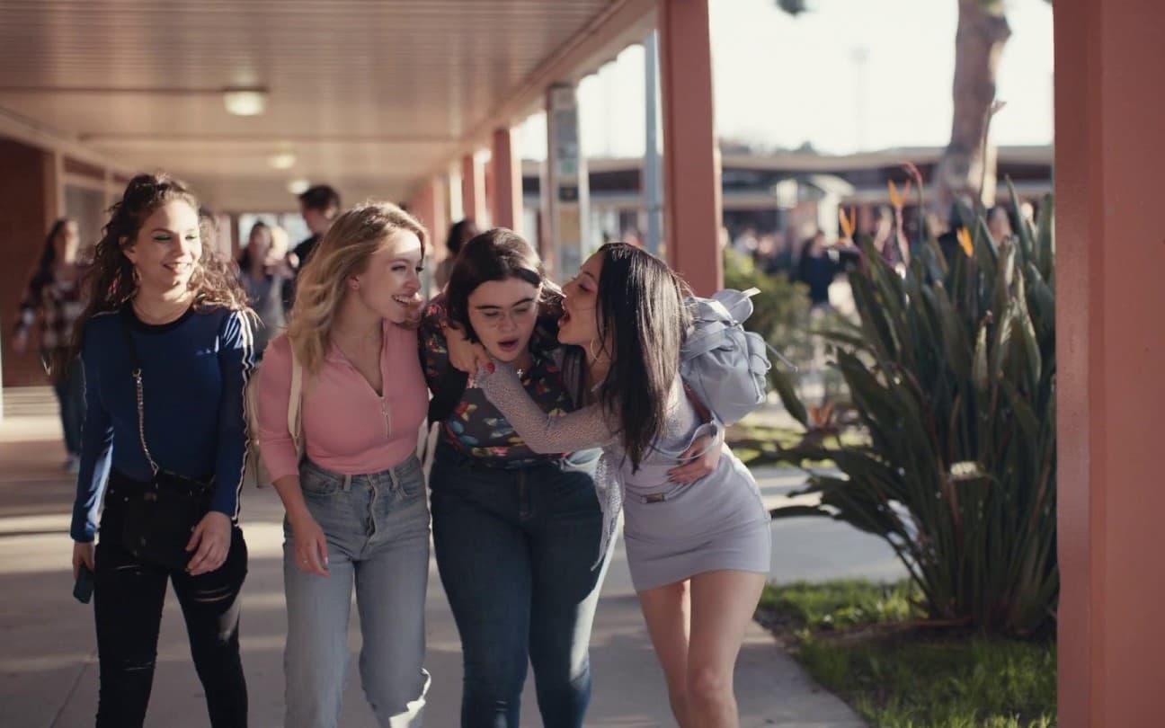 Sophia Rose Wilson, Sydney Sweeney, Barbie Ferreira e Alexa Demie em Euphoria