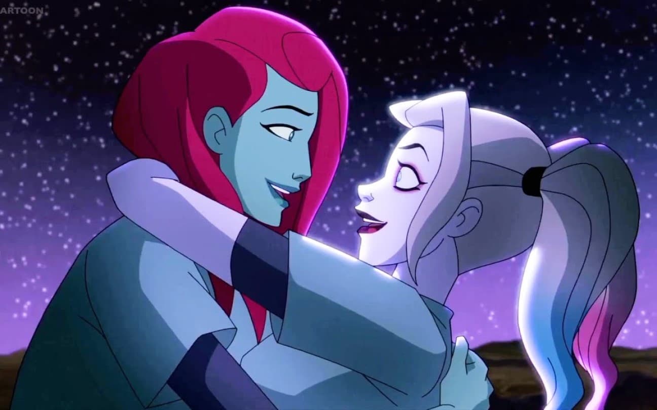 Lake Bell e Kaley Cuoco em cena de Harley Quinn