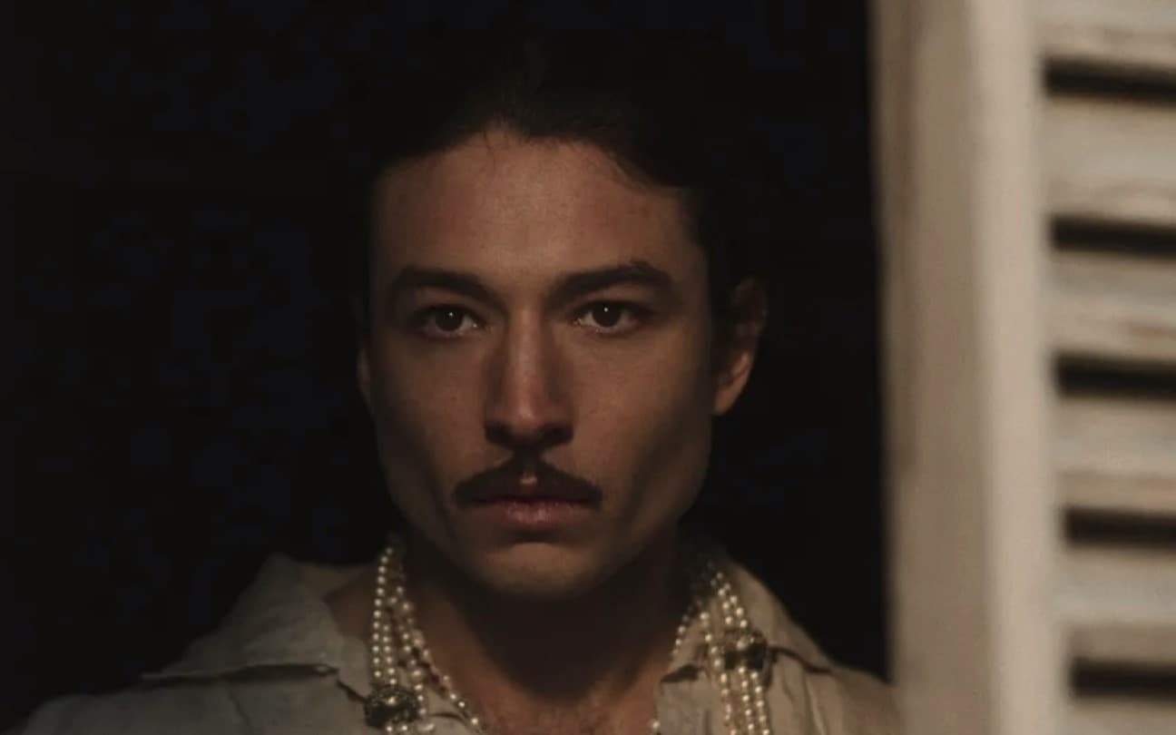 Ezra Miller em cena de Dalíland