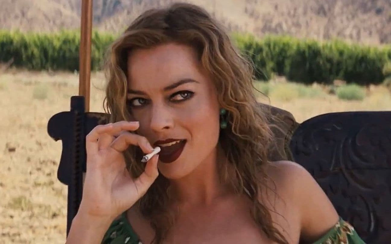 Margot Robbie em trailer de Babylon