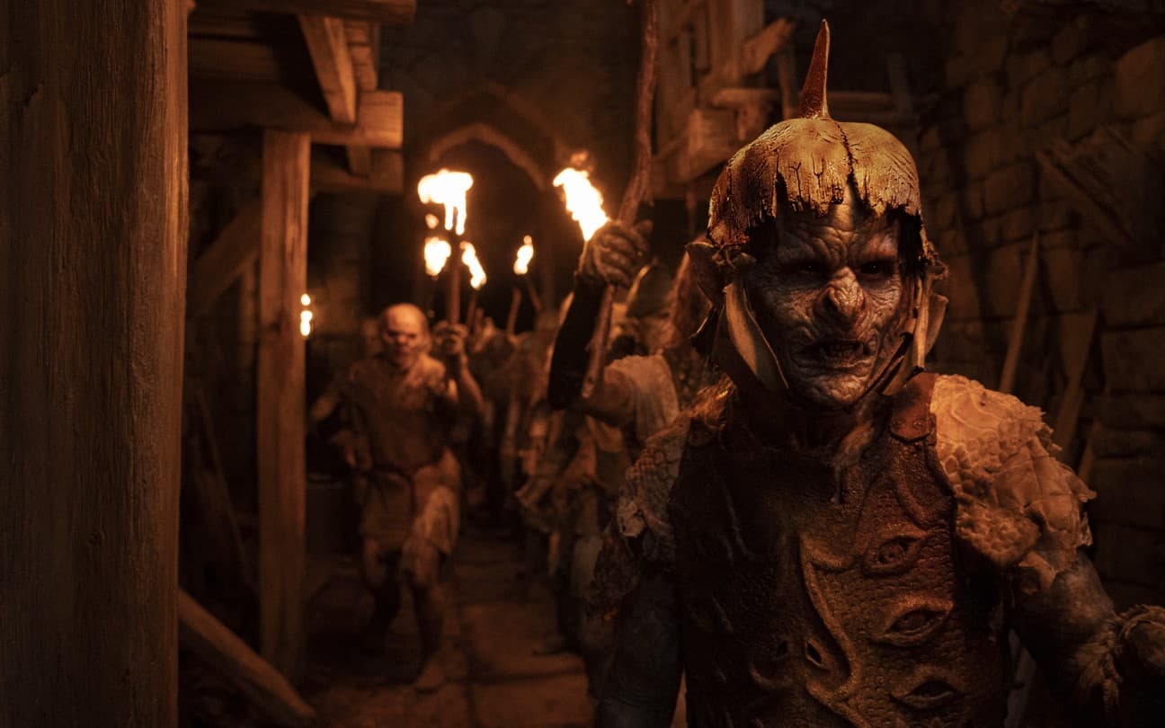 Orcs em cena de O Senhor dos Anéis: Os Anéis de Poder