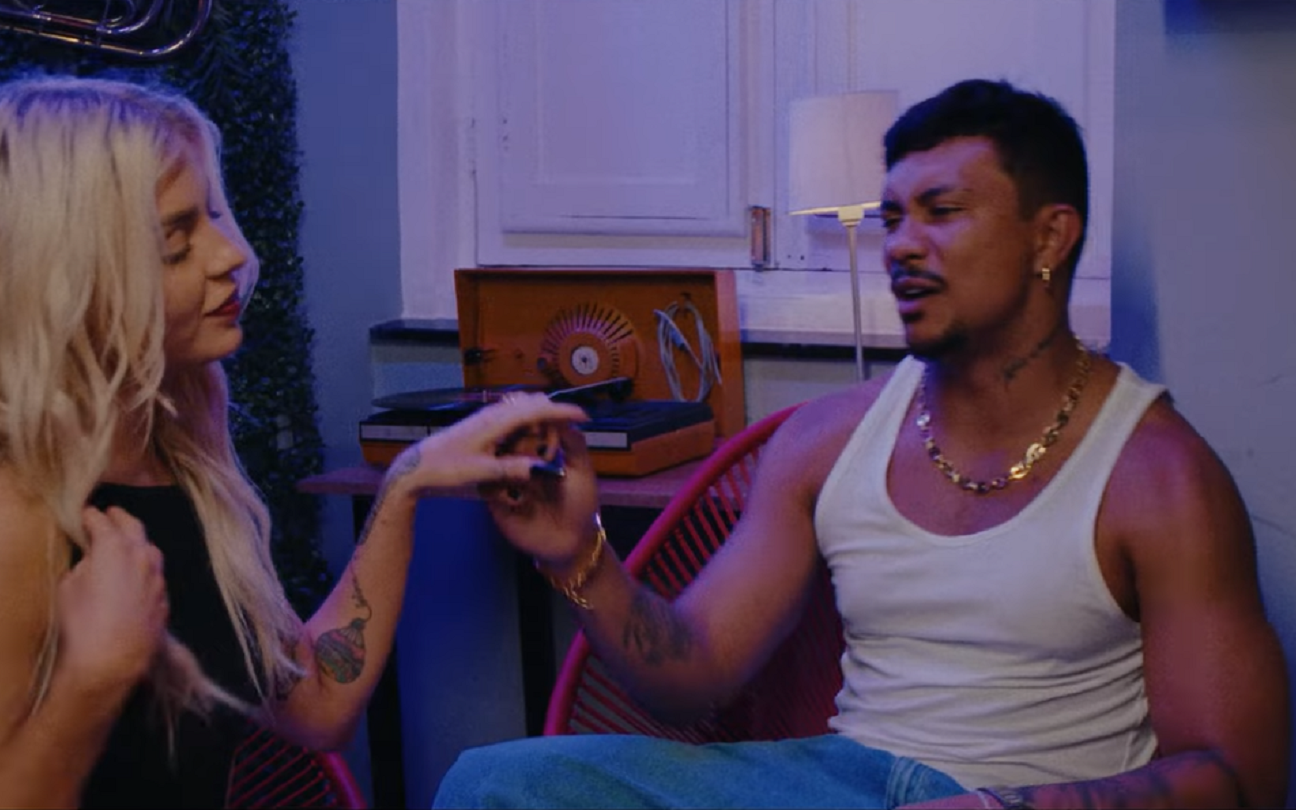 Poesia Acústica 13: Luísa Sonza e Xamã contracenam no vídeo