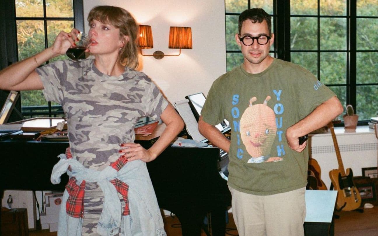 Taylor Swift em estúdio ao lado de Jack Antonoff