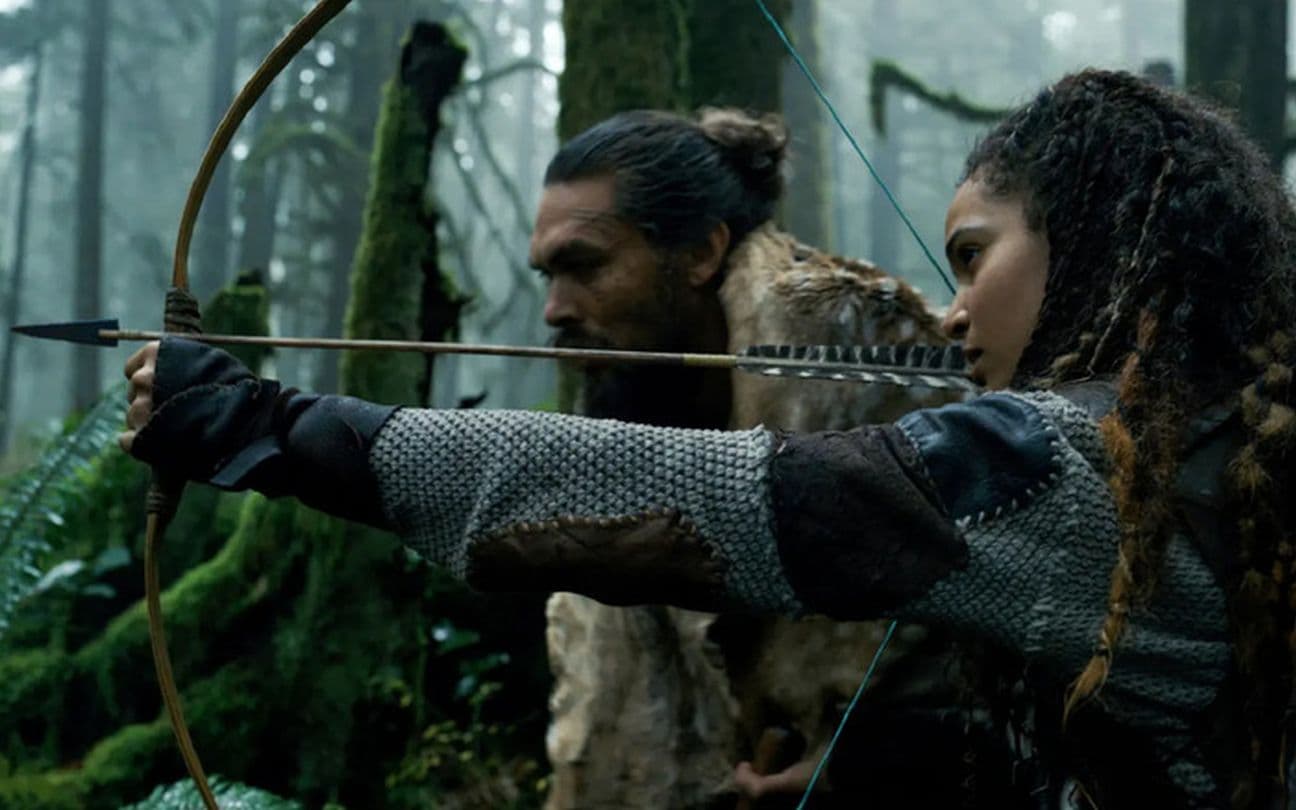 Jason Momoa e Nesta Cooper na série See