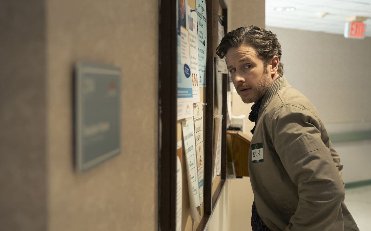 Josh Dallas em cena da quarta temporada de Manifest
