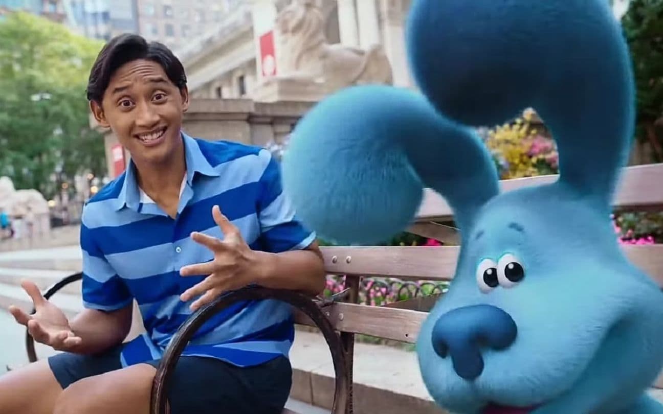 Josh Dela Cruz e Blue em Blue's Big City Adventure