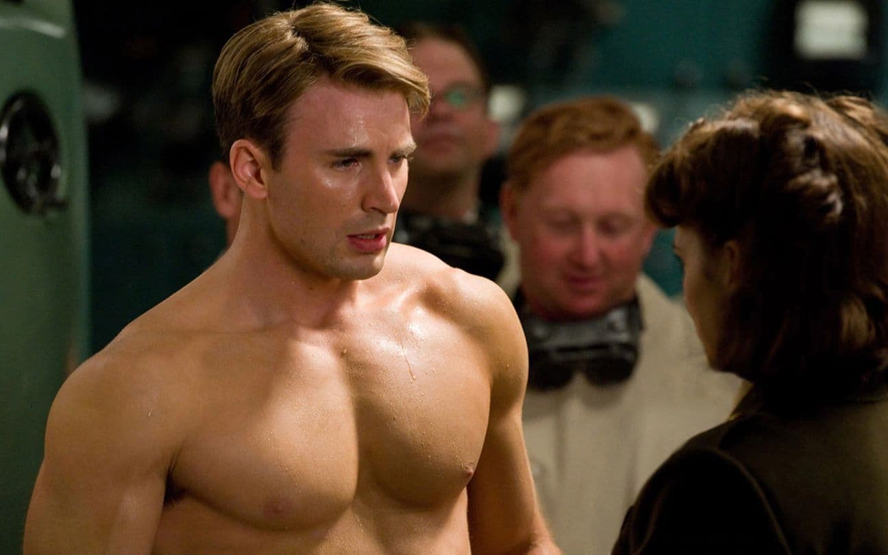 Chris Evans em cena de Capitão América