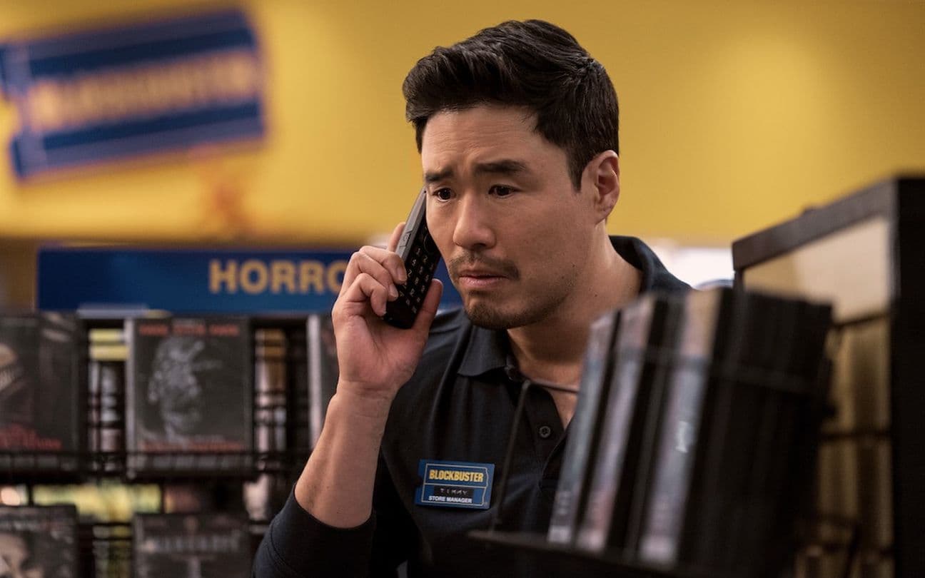 Randall Park na comédia Blockbuster