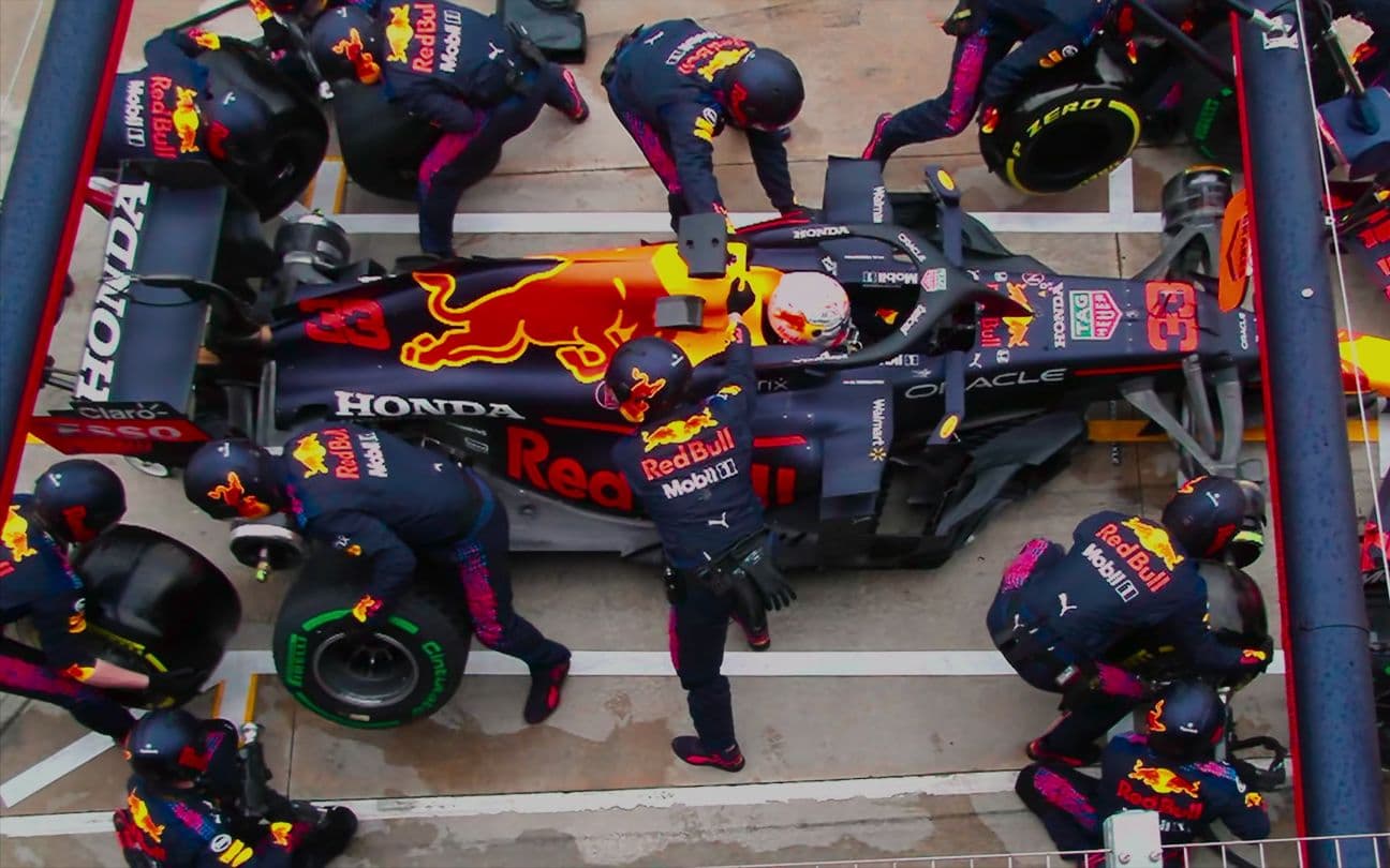 Cena da série documental F1: Dirigir para Viver, da Netflix