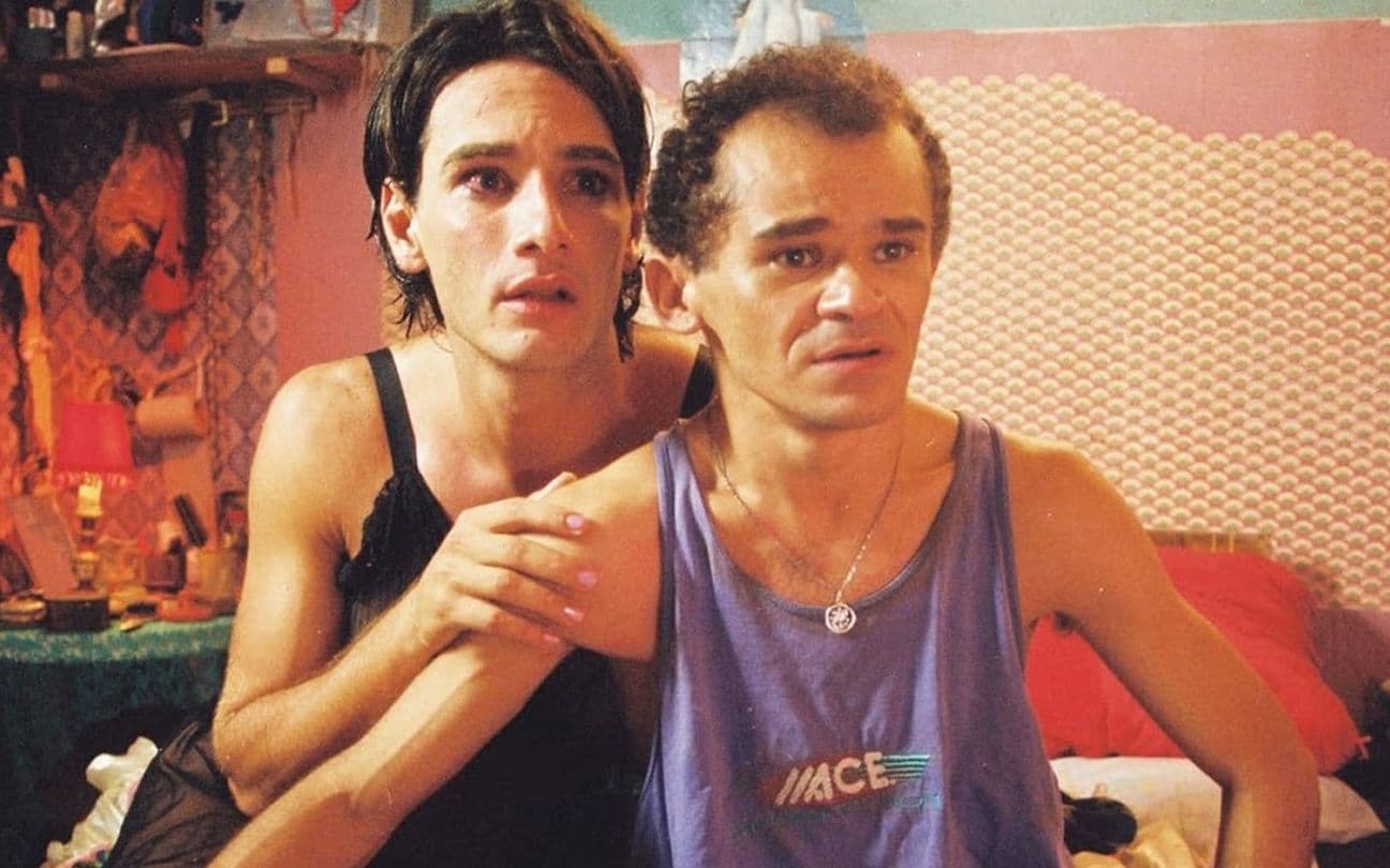 Rodrigo Santoro e Gero Camilo em cena de Carandiru