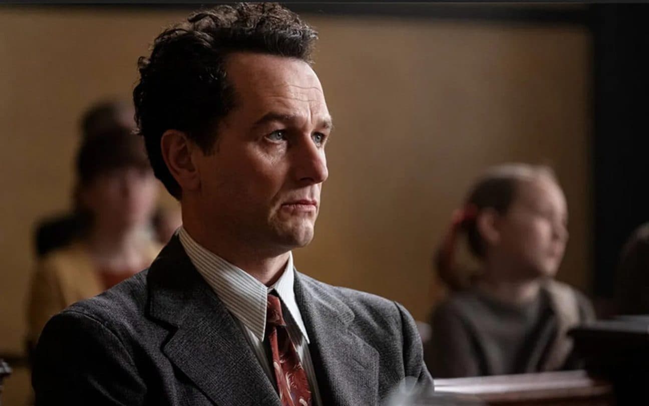 Matthew Rhys na série Perry Mason