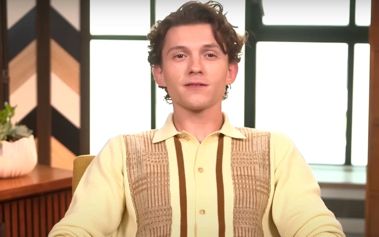 Tom Holland em entrevista ao Extra