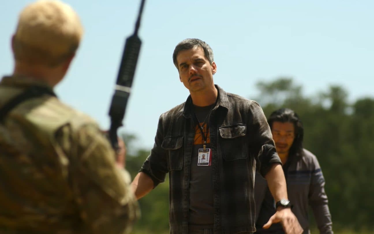 Wagner Moura em cena de Guerra Civil, filme com fotógrafo como protagonista