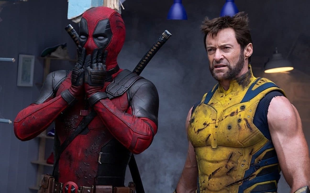 Ryan Reynolds e Hugh Jackman em cena de Deadpool & Wolverine, uma das principais estreias de julho no cinema