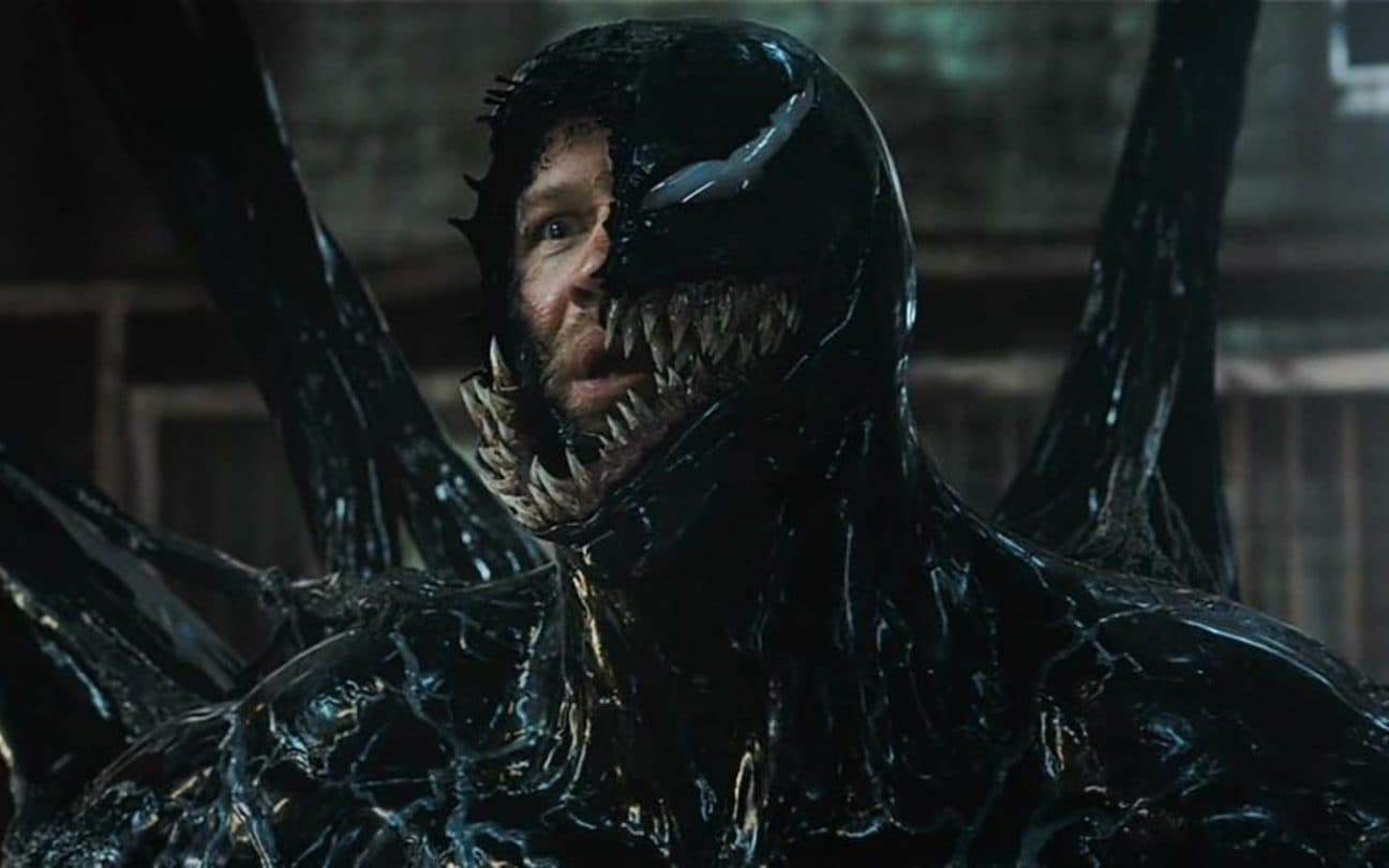 Tom Hardy em cena de Venom: A Última Rodada