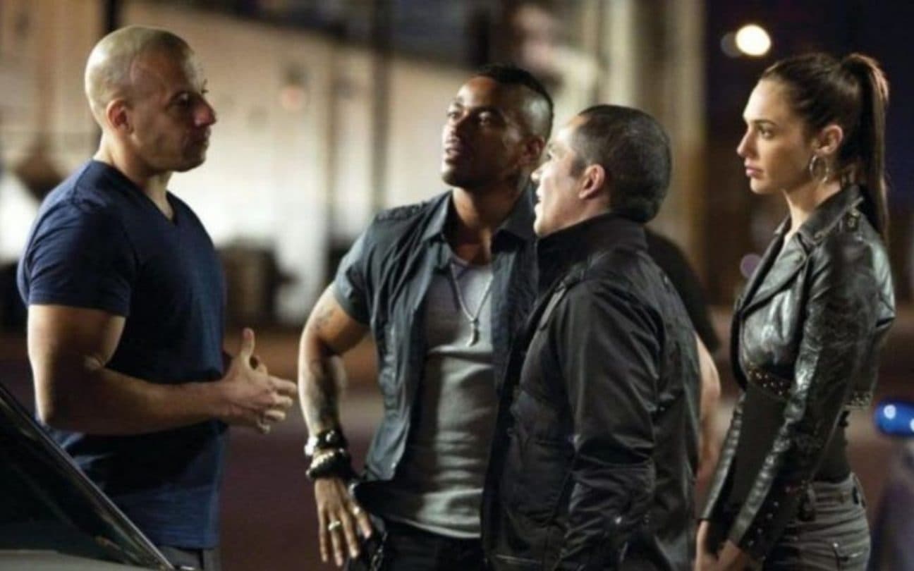 Vin Diesel, Laz Alonso, John Ortiz e Gal Gadot em Velozes e Furiosos 4