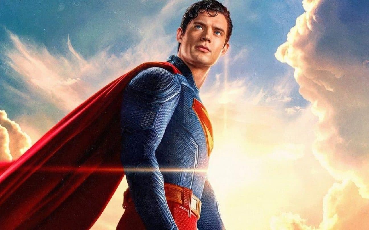 David Corenswet em cena de Superman, filme do James Gunn
