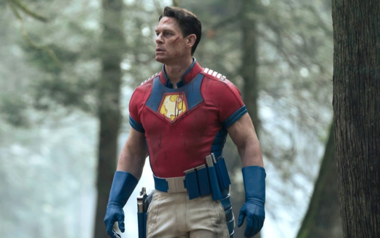 John Cena em cena de Pacificador, série da DC