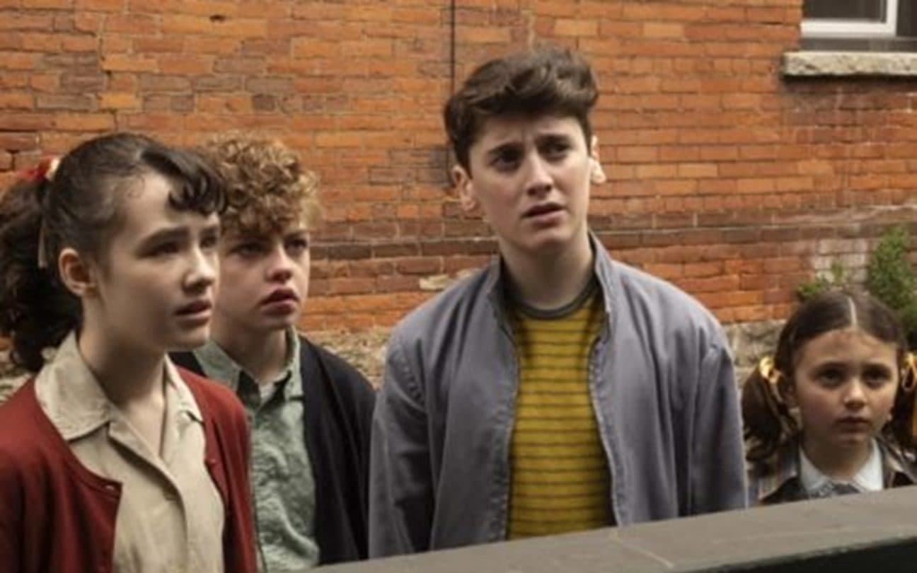 Elenco de It: Bem-Vindos a Derry, série de terror da HBO