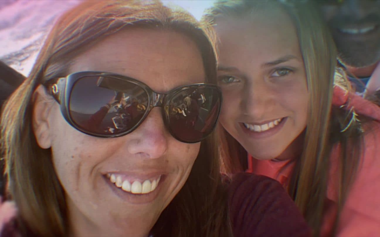 Kendra e Lauryn Licari, do documentário Catfishing na Escola