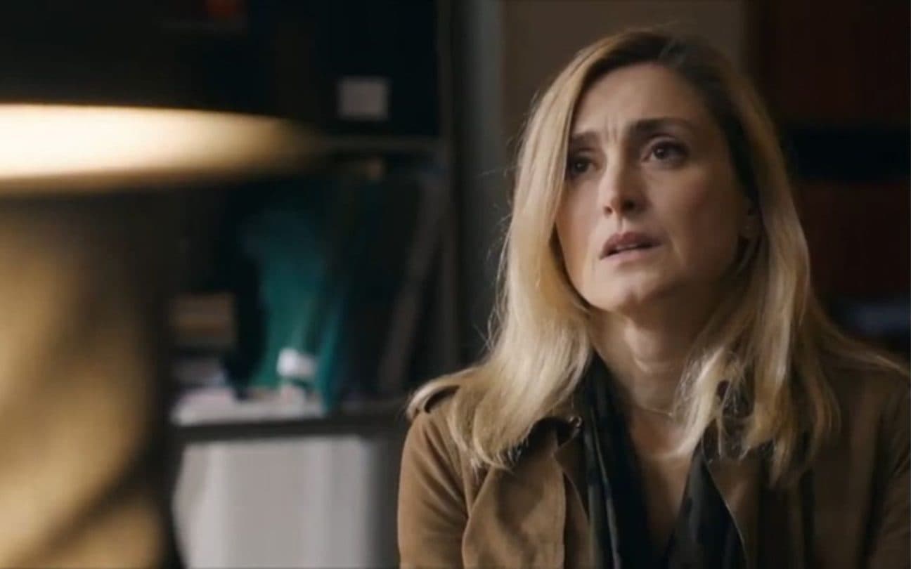 Julie Gayet em Uma Mãe Perfeita (2021)