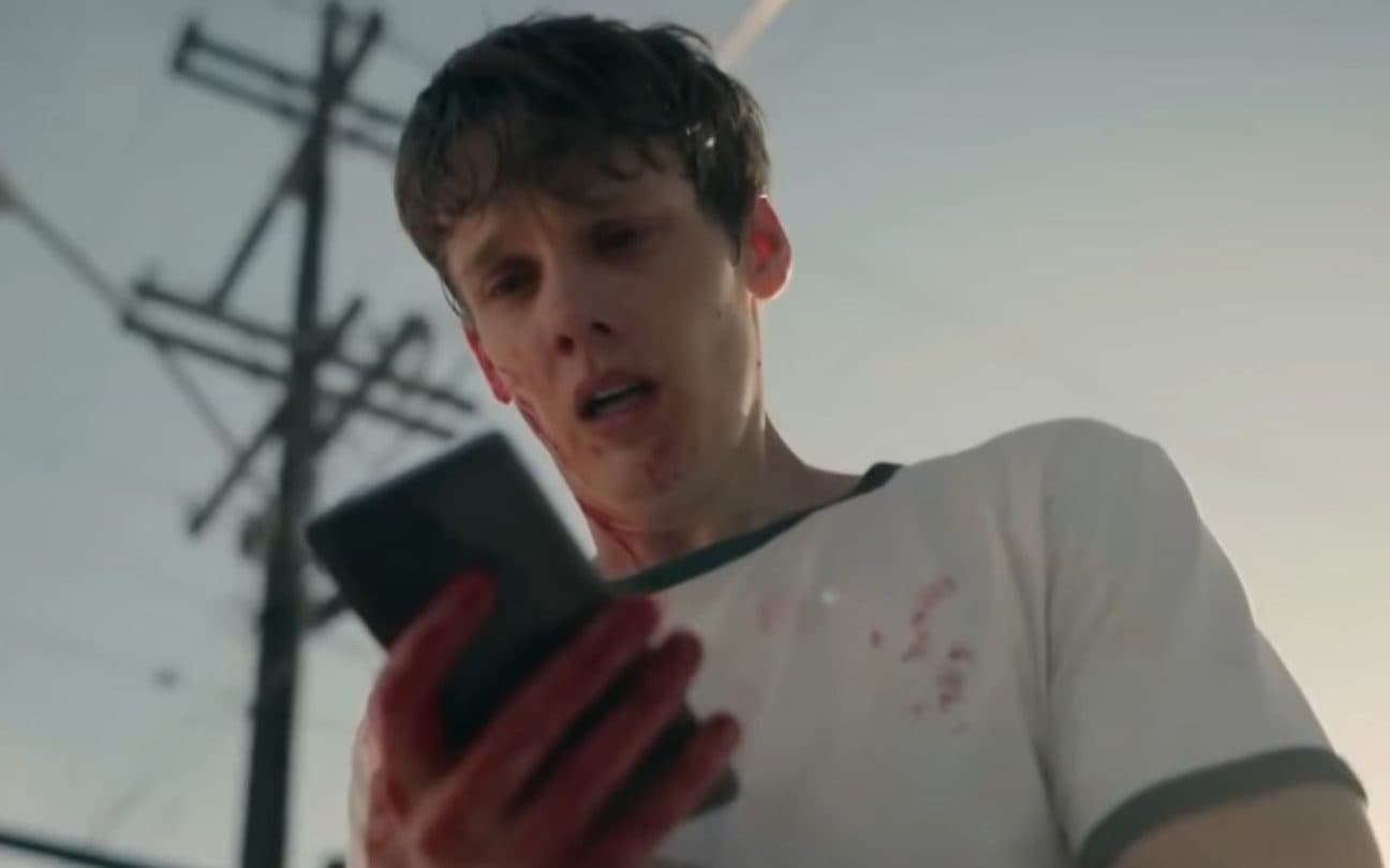 Hunter Doohan em Vossa Excelência