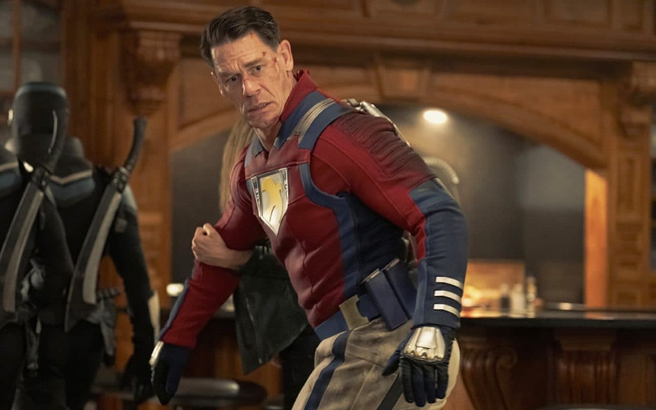 John Cena em cena de Pacificador