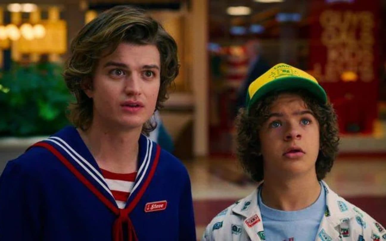 Joe Keery e Gaten Matarazzo em Stranger Things 3
