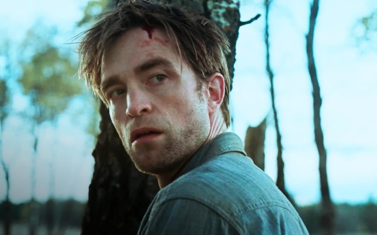 Robert Pattinson em cena de Morra, Amor, um dos destaques de Hollywood em novembro