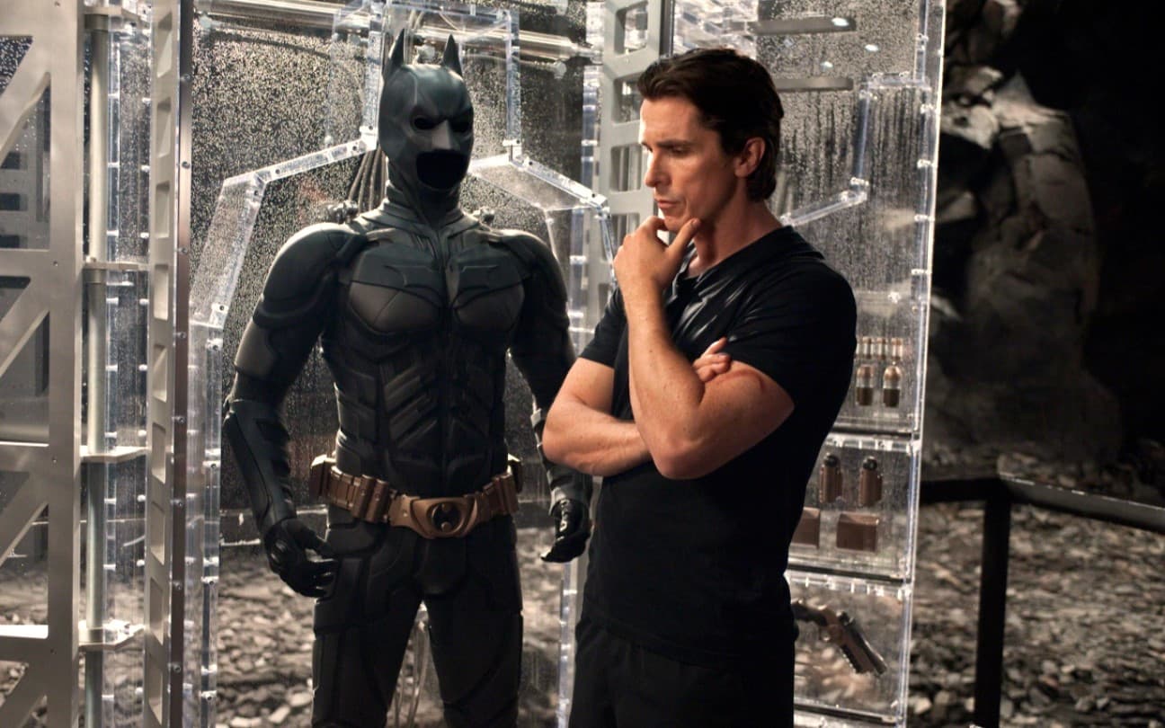 Christian Bale em cena de Batman: O Cavaleiro das Trevas Ressurge