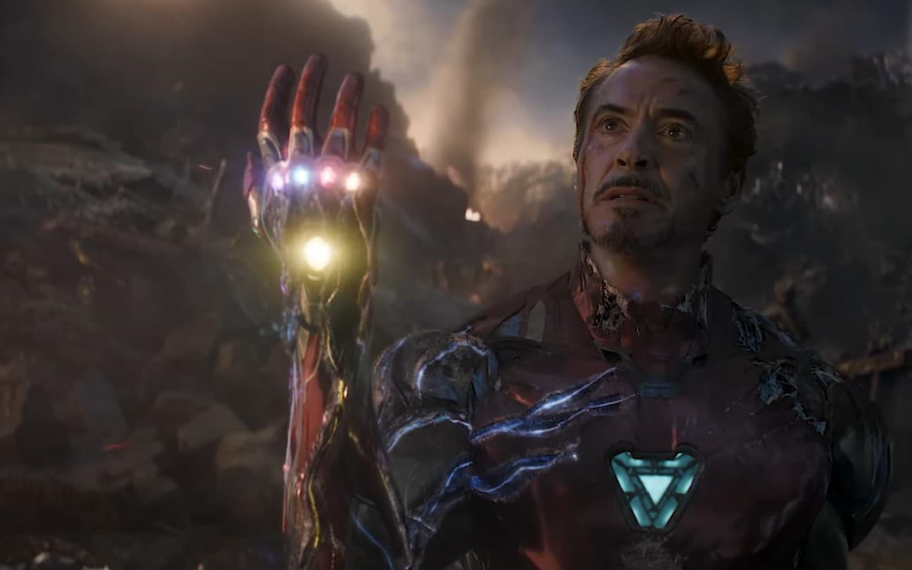 Robert Downey Jr. como Homem de Ferro em cena de Vingadores: Ultimato