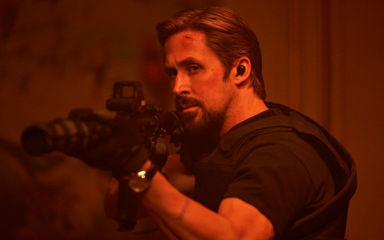 Ryan Gosling em cena de Agente Oculto