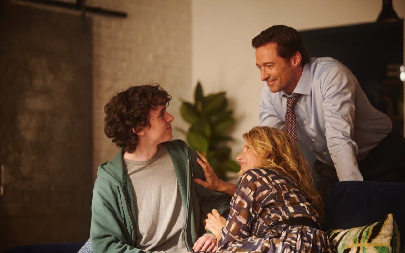 Zen McGrath, Laura Dern e Hugh Jackman em cena de The Son