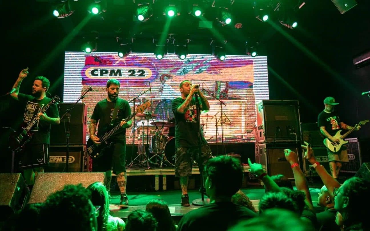 CPM 22 em show recente na cidade de Santos
