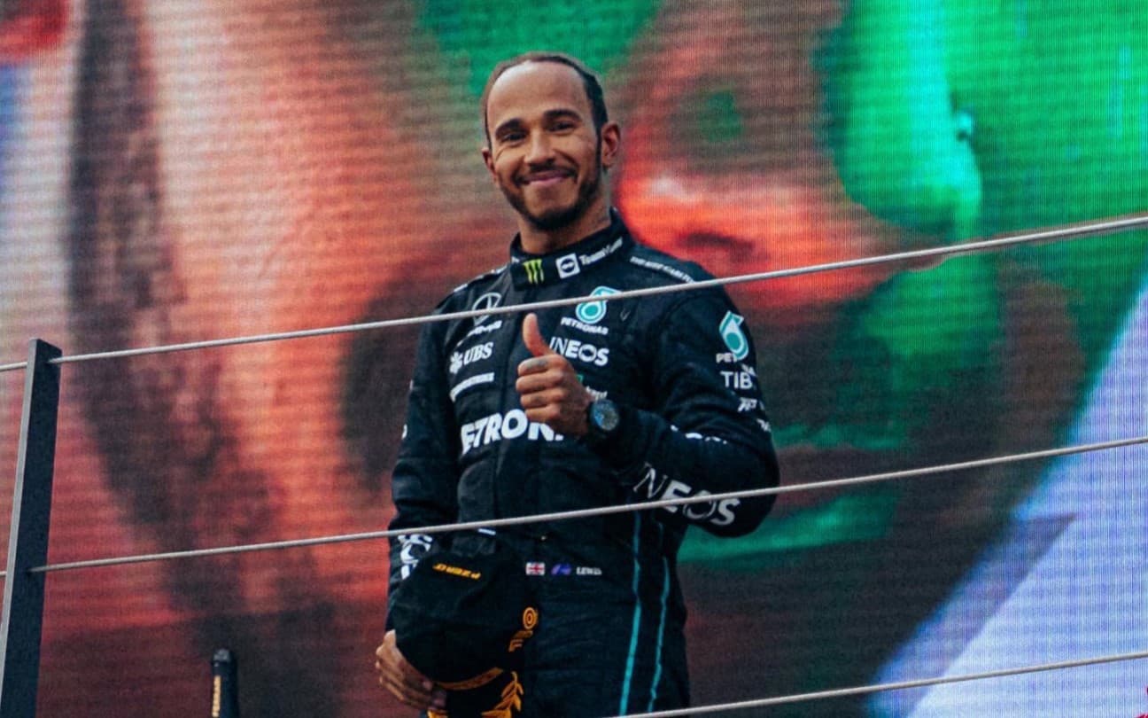 Lewis Hamilton no pódium da Fórmula 1