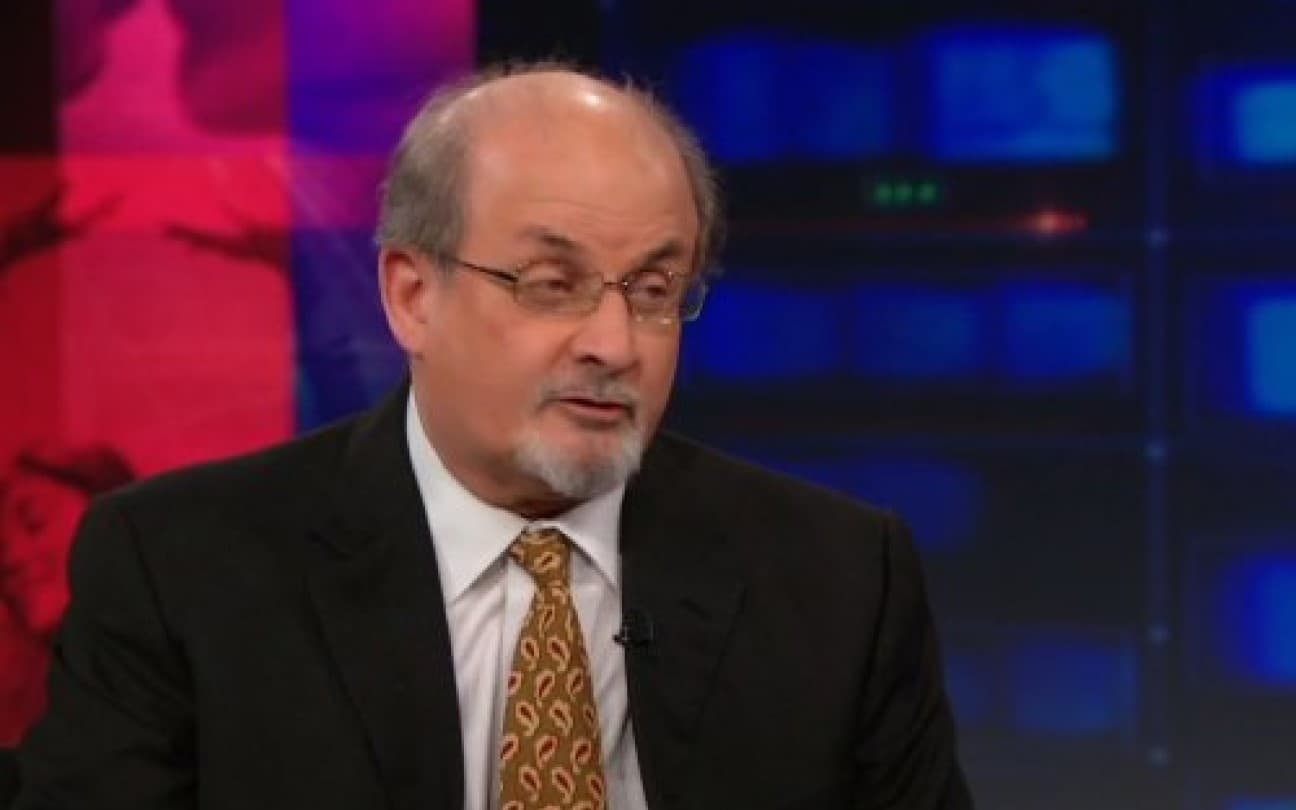 Salman Rushdie no The Daily Show