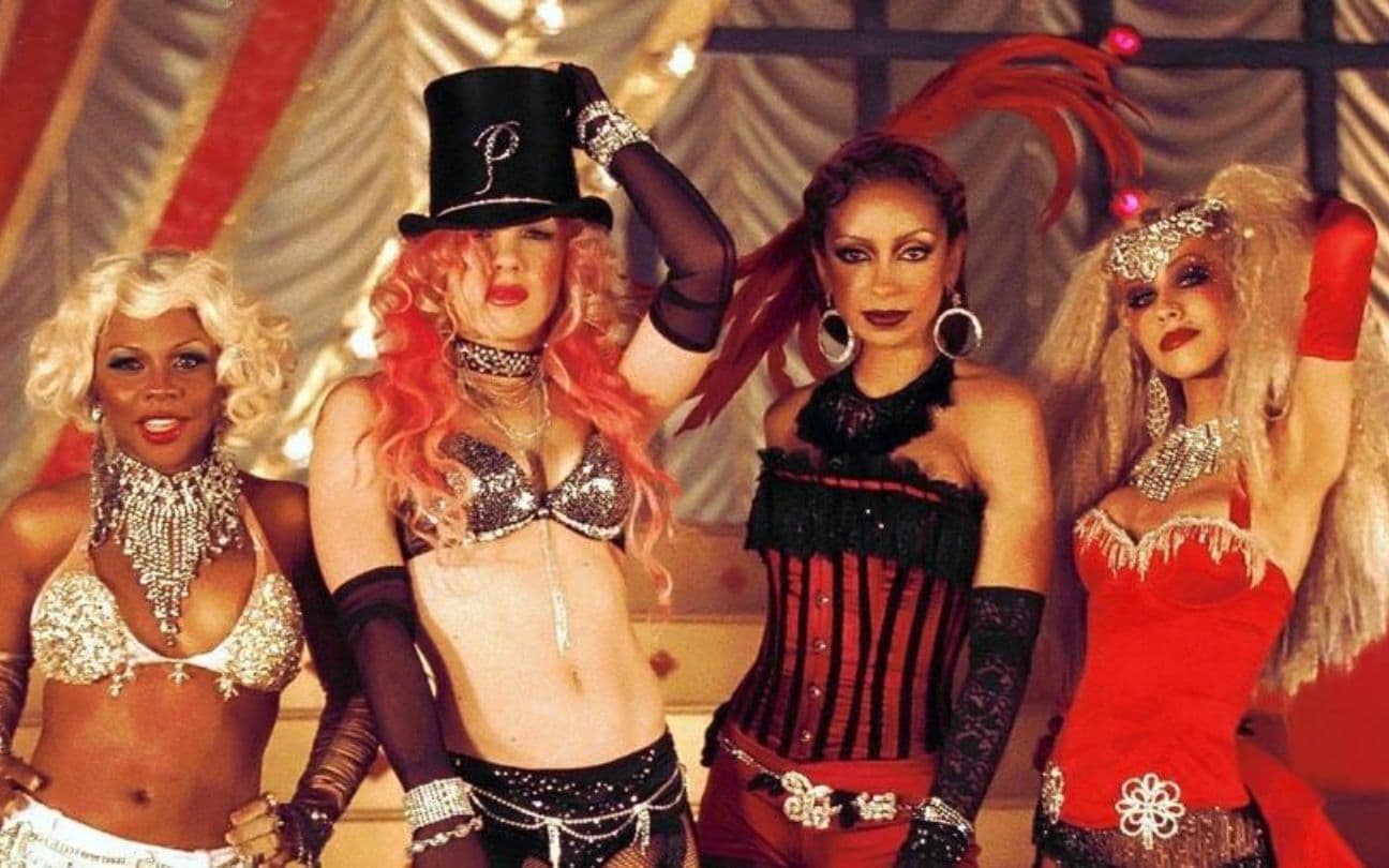 P!nk, Christina Aguilera, Lil' Kim, Mya no set de Lady Marmalade