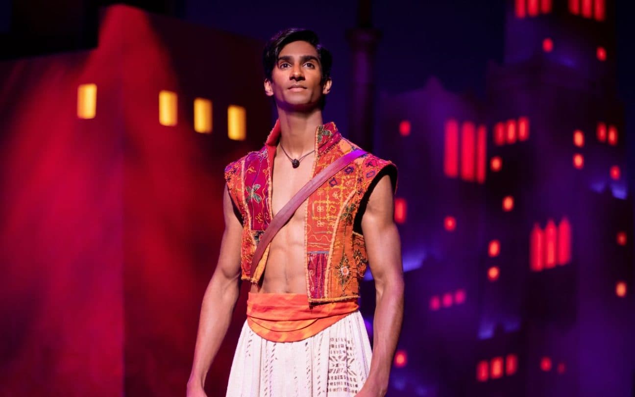 Michael Maliakel vive Aladdin na Broadway