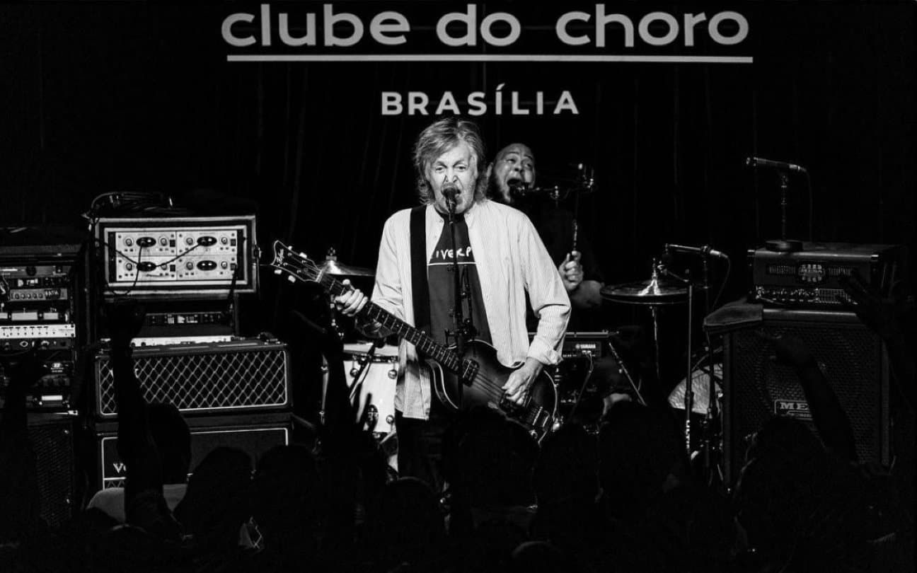 Paul McCartney durante show na Casa do Choro, em Brasília