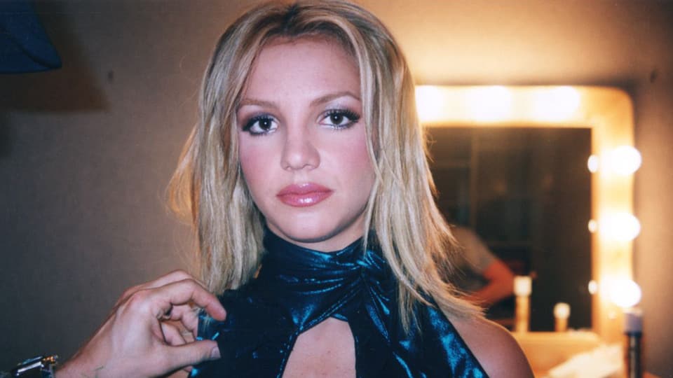 Britney Spears posa em foto que divulga o novo documentário da cantora